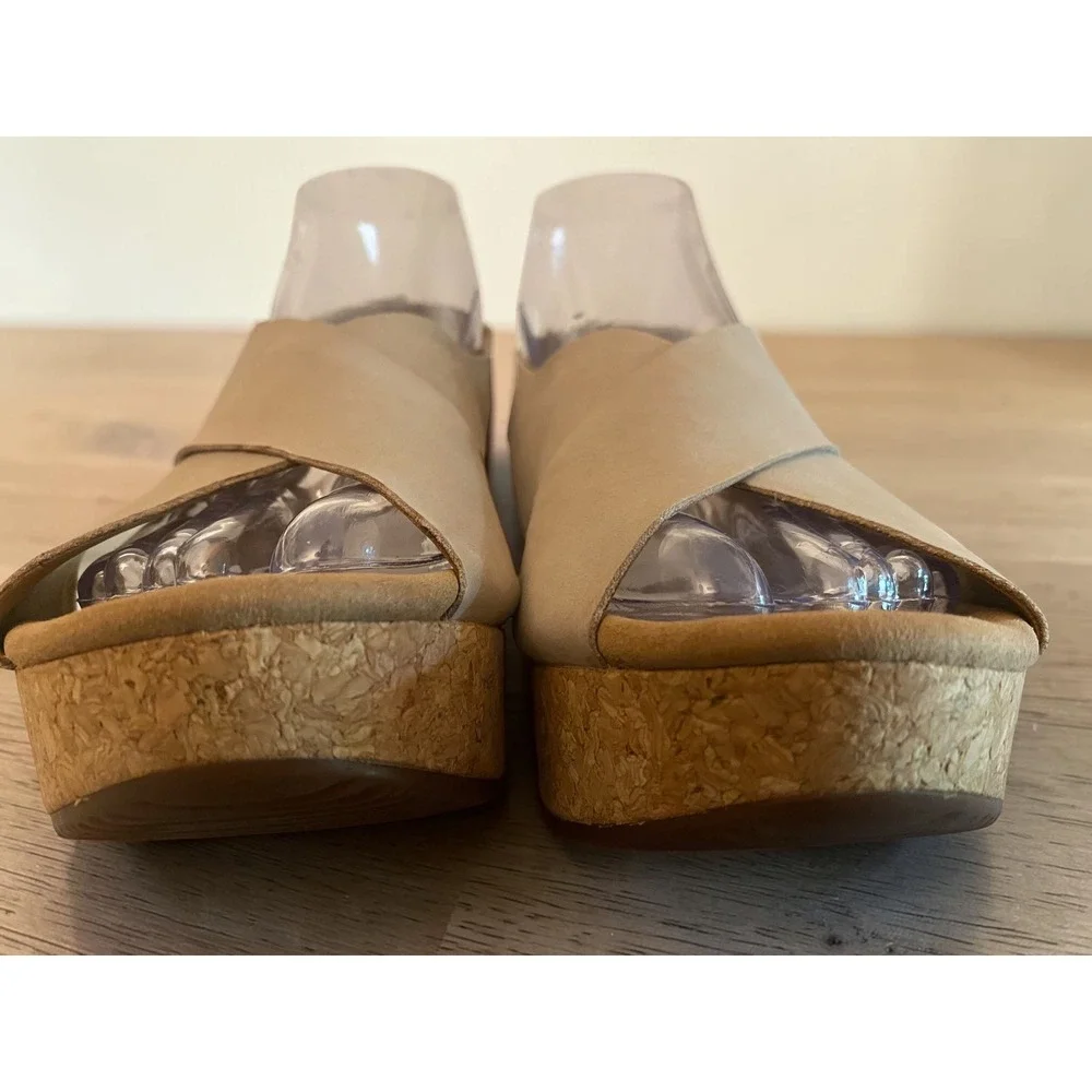 Clarks Annadel Eirwyn Cork Wedge Heel Crisscross Strap Taupe Sandals Size 8.5